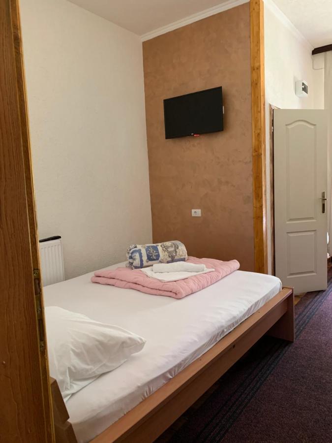 Etno Selo Bok Bed & Breakfast Vrhpolje Luaran gambar