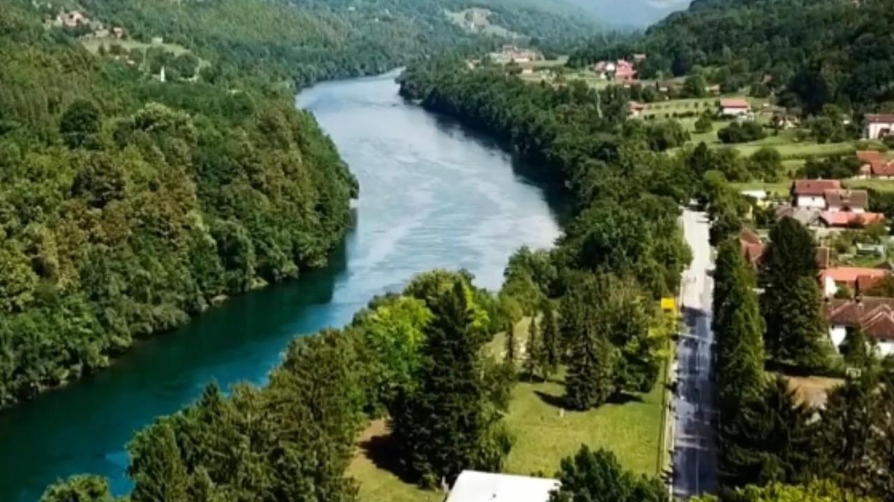 Etno Selo Bok Bed & Breakfast Vrhpolje Luaran gambar